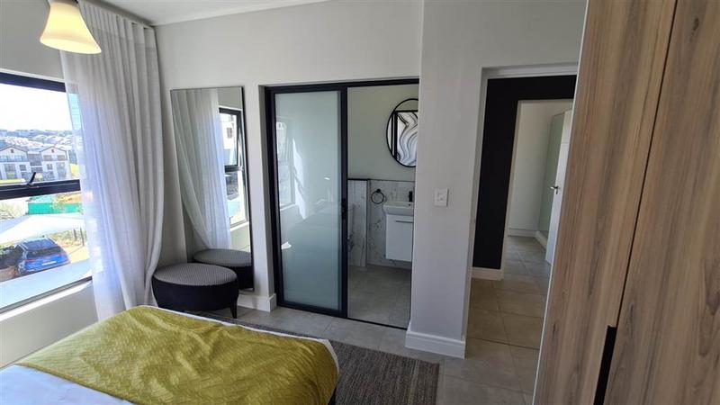 To Let 2 Bedroom Property for Rent in Waterfall Gauteng