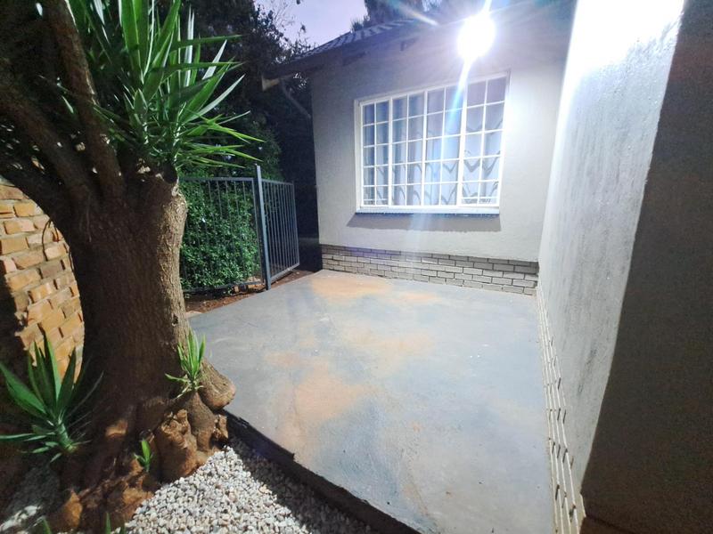 To Let 1 Bedroom Property for Rent in Hennopspark Gauteng