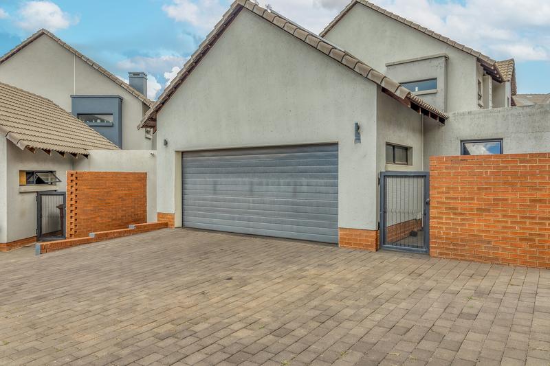 4 Bedroom Property for Sale in Country View Estate Gauteng