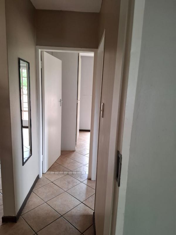 To Let 2 Bedroom Property for Rent in Mooikloof Ridge Gauteng