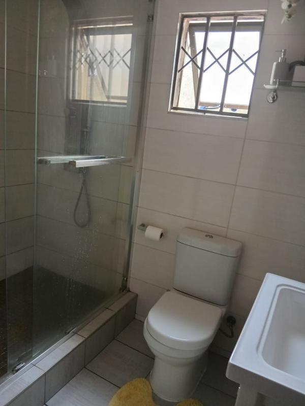 2 Bedroom Property for Sale in Diepkloof Zone 6 Gauteng