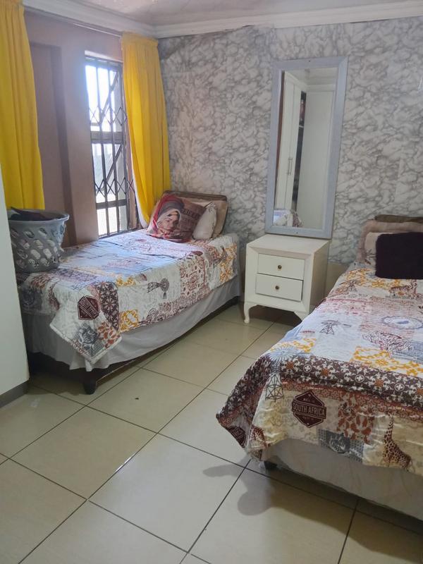 2 Bedroom Property for Sale in Diepkloof Zone 6 Gauteng