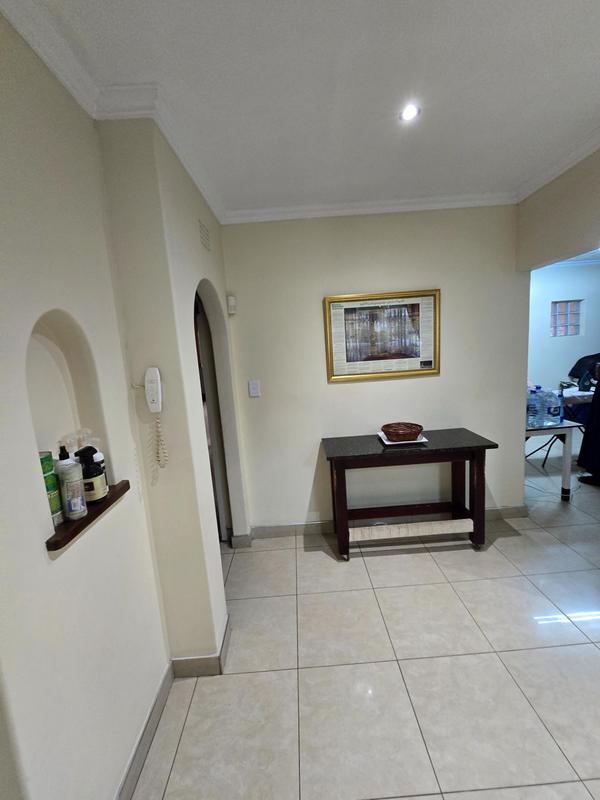 5 Bedroom Property for Sale in Erasmia Gauteng