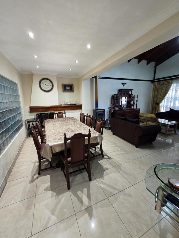 5 Bedroom Property for Sale in Erasmia Gauteng