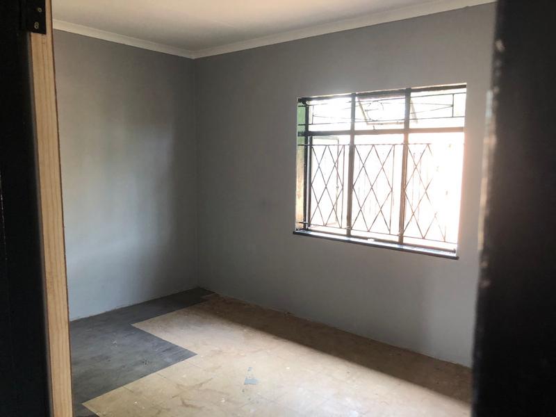 To Let 4 Bedroom Property for Rent in Laudium Gauteng