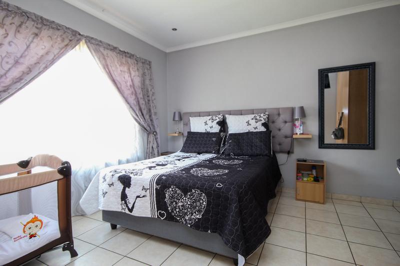 3 Bedroom Property for Sale in Thatchfield Gauteng