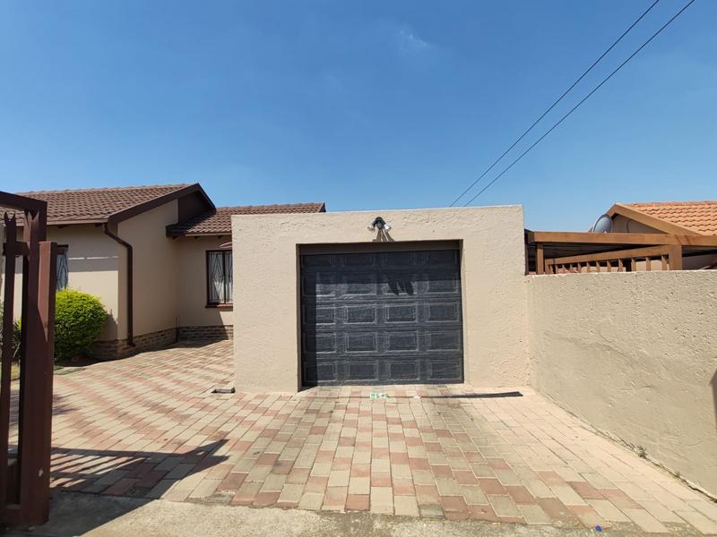 3 Bedroom Property for Sale in Olievenhoutbosch Gauteng