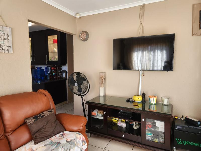 3 Bedroom Property for Sale in Olievenhoutbosch Gauteng