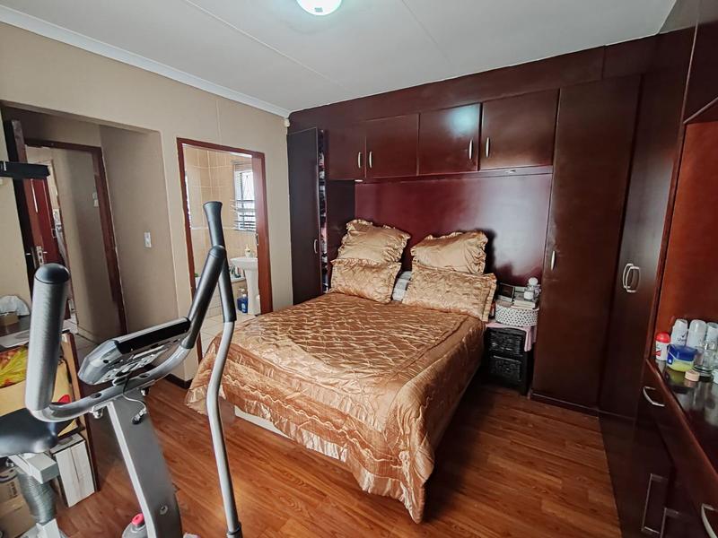 3 Bedroom Property for Sale in Olievenhoutbosch Gauteng