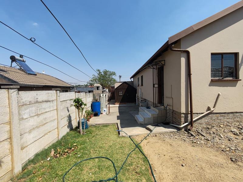 3 Bedroom Property for Sale in Olievenhoutbosch Gauteng