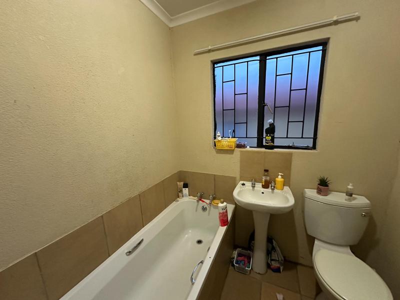 2 Bedroom Property for Sale in Soshanguve VV Gauteng