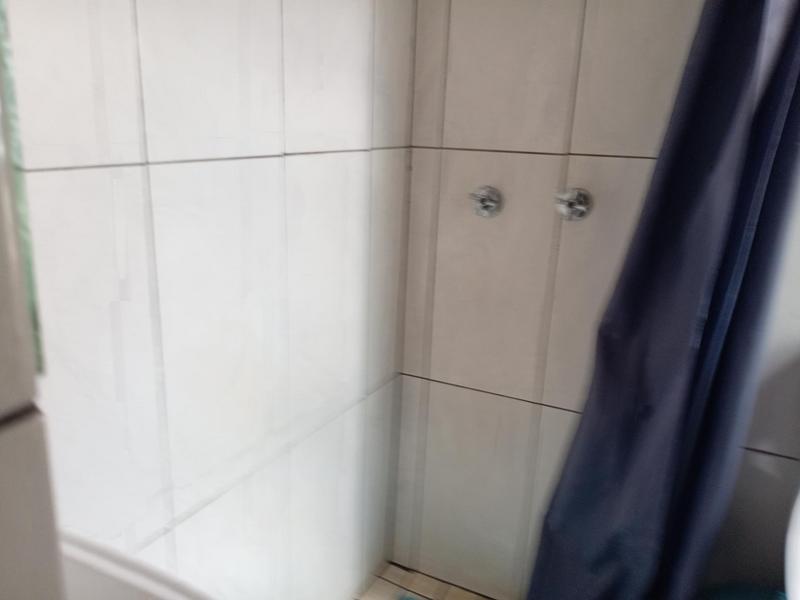 To Let 1 Bedroom Property for Rent in Zonkezizwe Gauteng