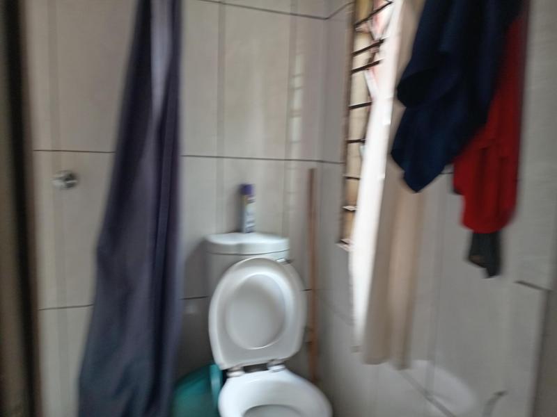 To Let 1 Bedroom Property for Rent in Zonkezizwe Gauteng