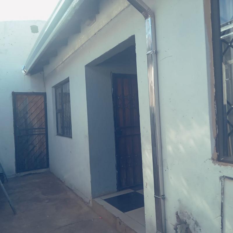 To Let 1 Bedroom Property for Rent in Protea Glen Gauteng