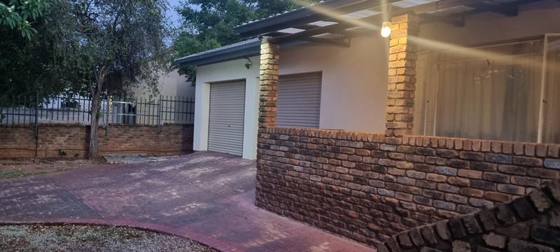 3 Bedroom Property for Sale in Magalieskruin Gauteng