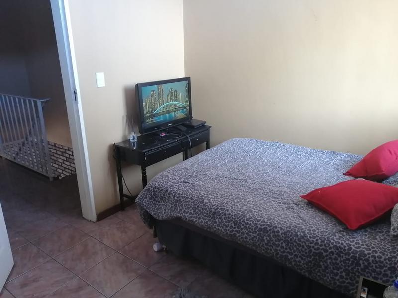 To Let 2 Bedroom Property for Rent in Casseldale Gauteng