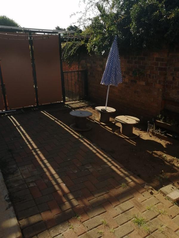 To Let 2 Bedroom Property for Rent in Casseldale Gauteng