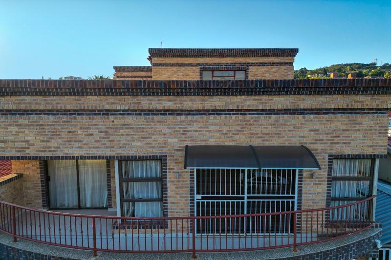 9 Bedroom Property for Sale in Laudium Gauteng