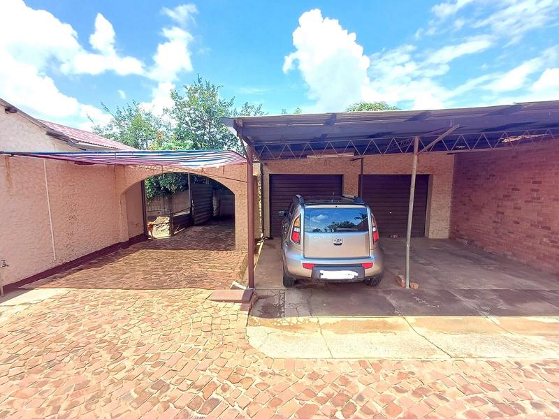 4 Bedroom Property for Sale in Danville Gauteng