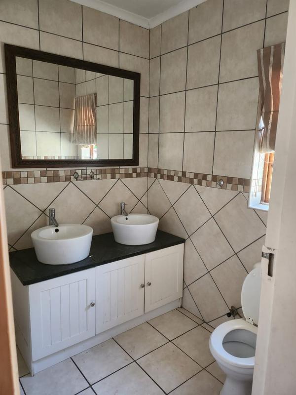 To Let 3 Bedroom Property for Rent in Kensington Gauteng