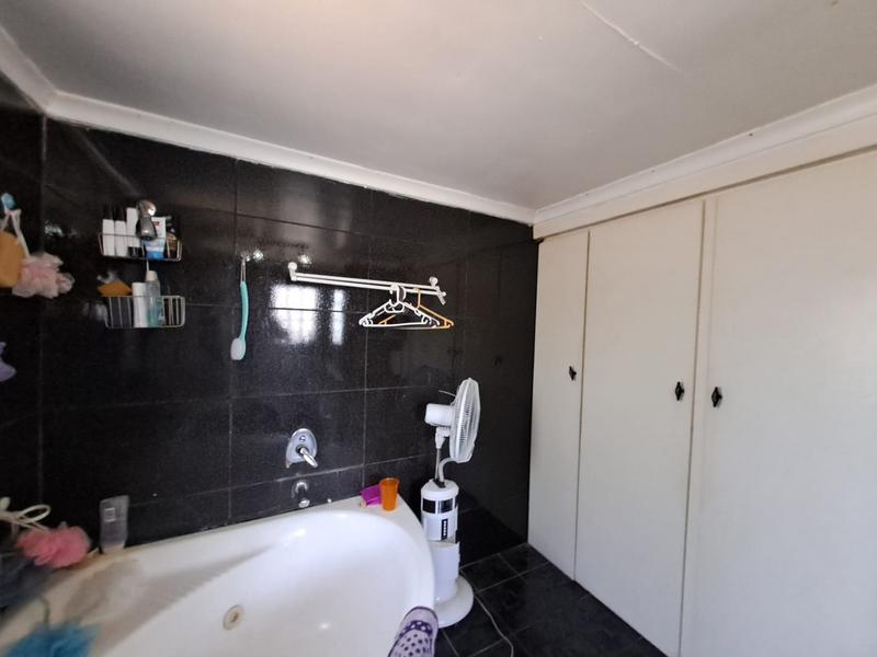 3 Bedroom Property for Sale in Fishers Hill Gauteng