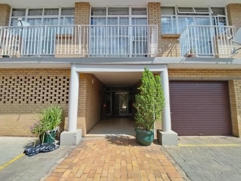 To Let 3 Bedroom Property for Rent in Sinoville Gauteng