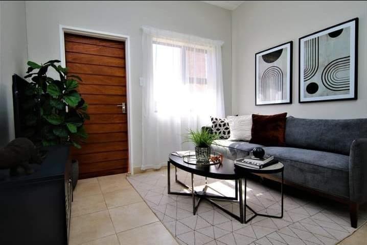 2 Bedroom Property for Sale in Whiteridge Gauteng