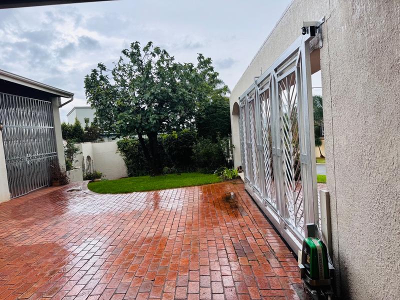 5 Bedroom Property for Sale in Bruma Gauteng