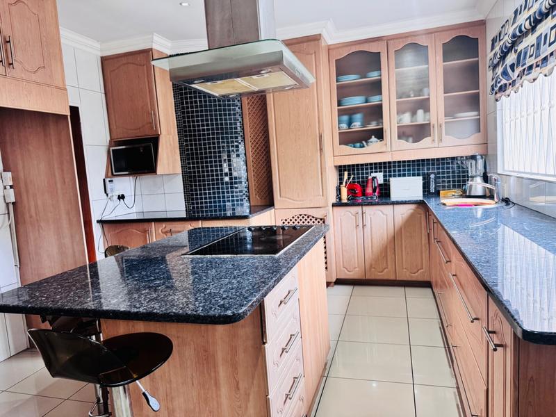 5 Bedroom Property for Sale in Bruma Gauteng