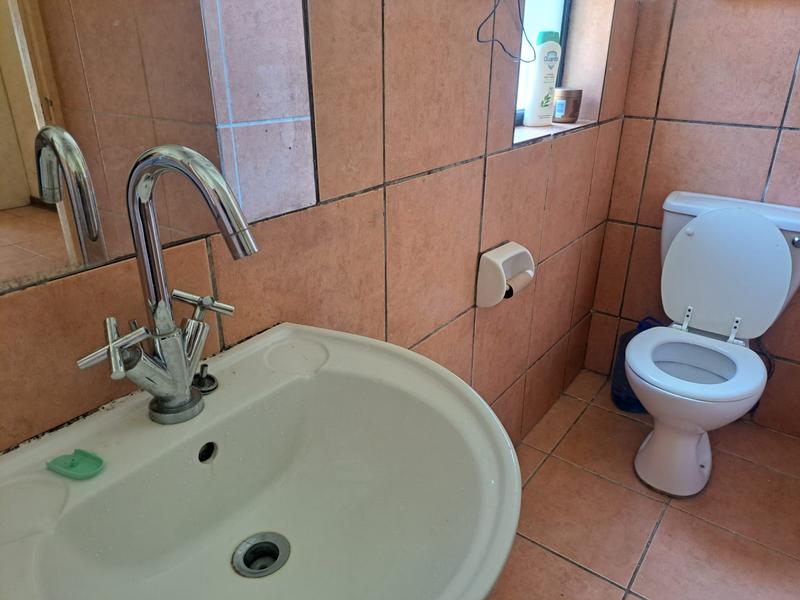 To Let 1 Bedroom Property for Rent in Auckland Park Gauteng