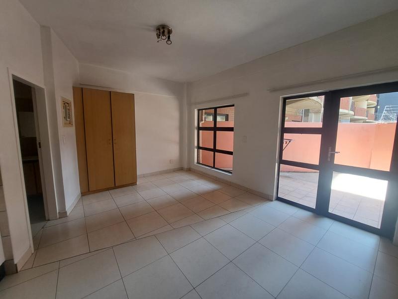 To Let 1 Bedroom Property for Rent in Braamfontein Gauteng