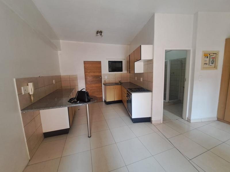 To Let 1 Bedroom Property for Rent in Braamfontein Gauteng