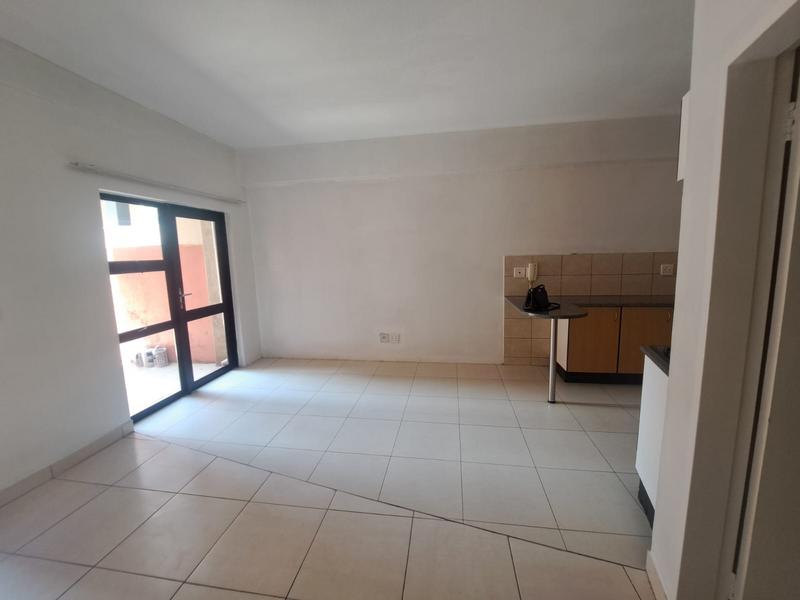 To Let 1 Bedroom Property for Rent in Braamfontein Gauteng