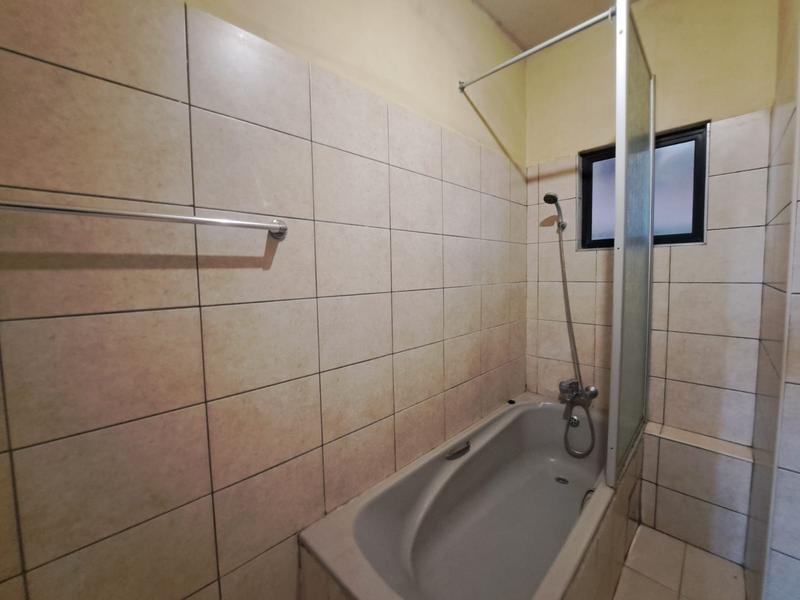 To Let 1 Bedroom Property for Rent in Braamfontein Gauteng