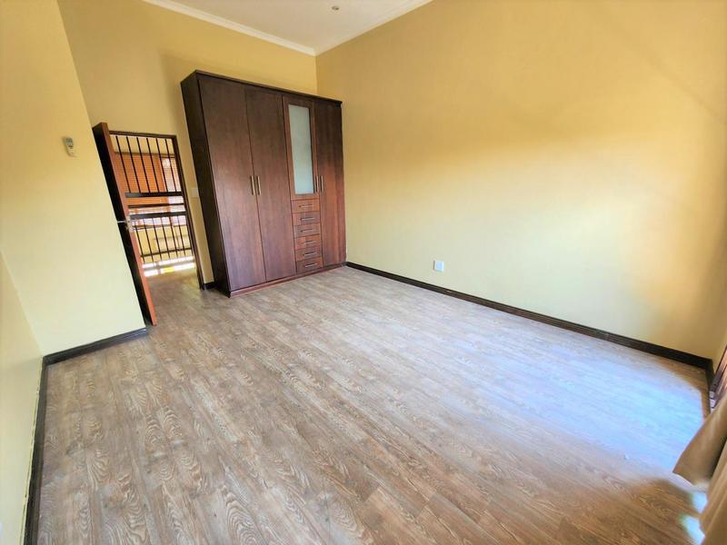 4 Bedroom Property for Sale in Waterkloof Ridge Gauteng