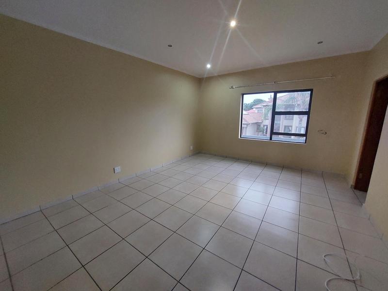 To Let 4 Bedroom Property for Rent in Stone Ridge Gauteng