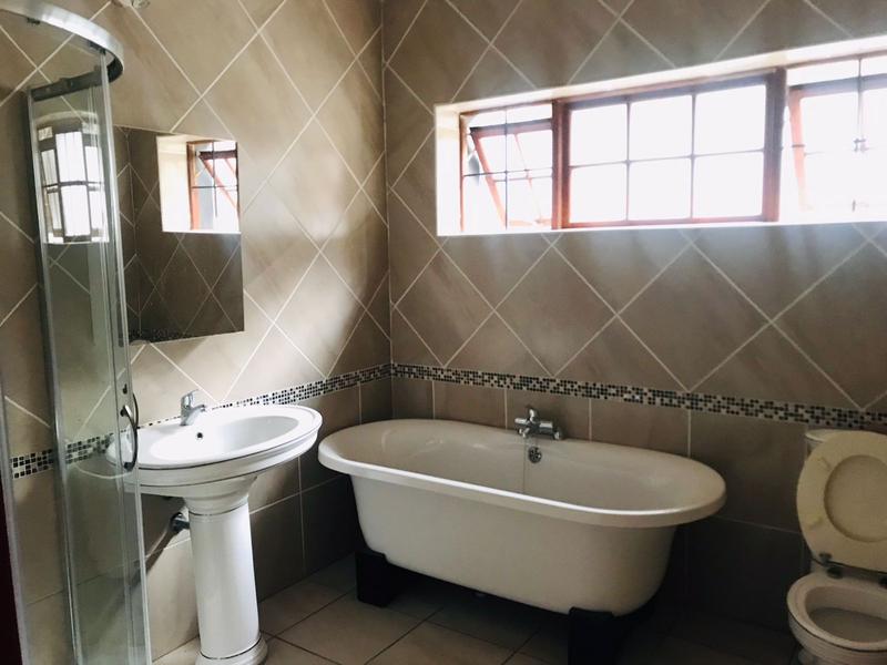 To Let 3 Bedroom Property for Rent in Kensington Gauteng