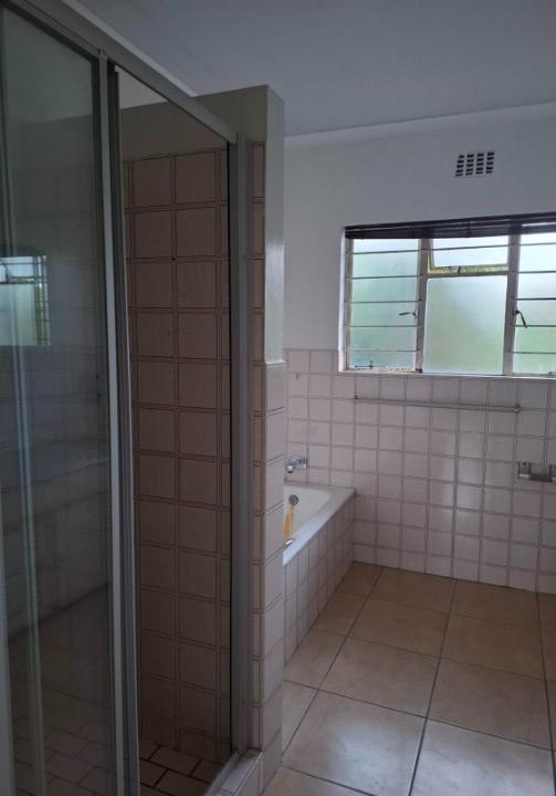 To Let 3 Bedroom Property for Rent in Buccleuch Gauteng