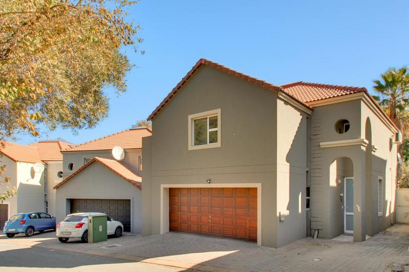 To Let 3 Bedroom Property for Rent in Dainfern Golf Estate Gauteng