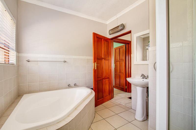 3 Bedroom Property for Sale in Dainfern Gauteng