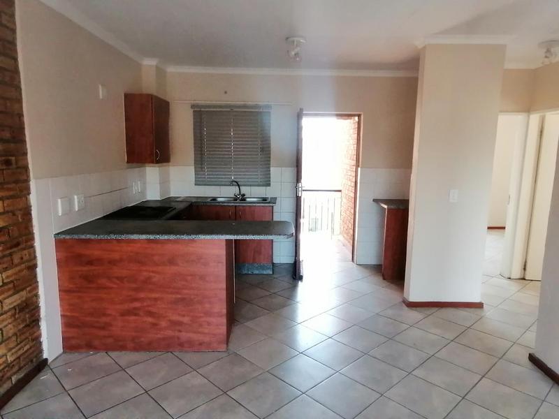 To Let 2 Bedroom Property for Rent in Honeypark Gauteng