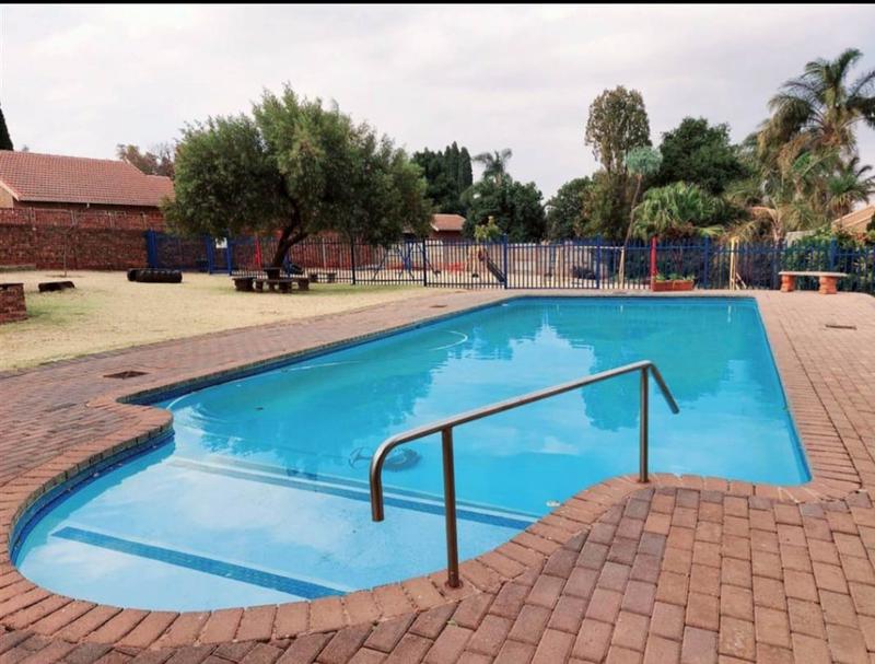 3 Bedroom Property for Sale in La Montagne Gauteng