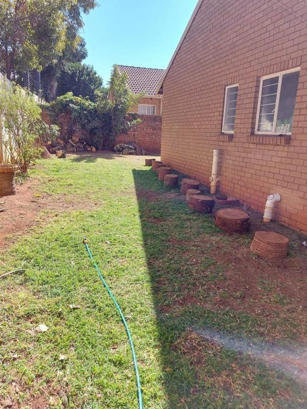 3 Bedroom Property for Sale in La Montagne Gauteng