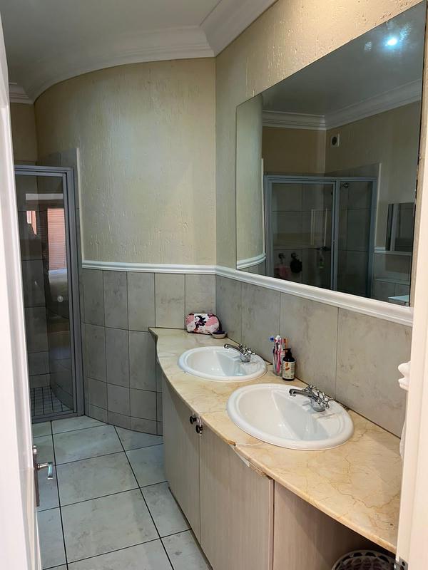 To Let 2 Bedroom Property for Rent in Morningside Gauteng