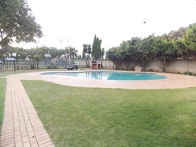 To Let 2 Bedroom Property for Rent in Parkdene Gauteng