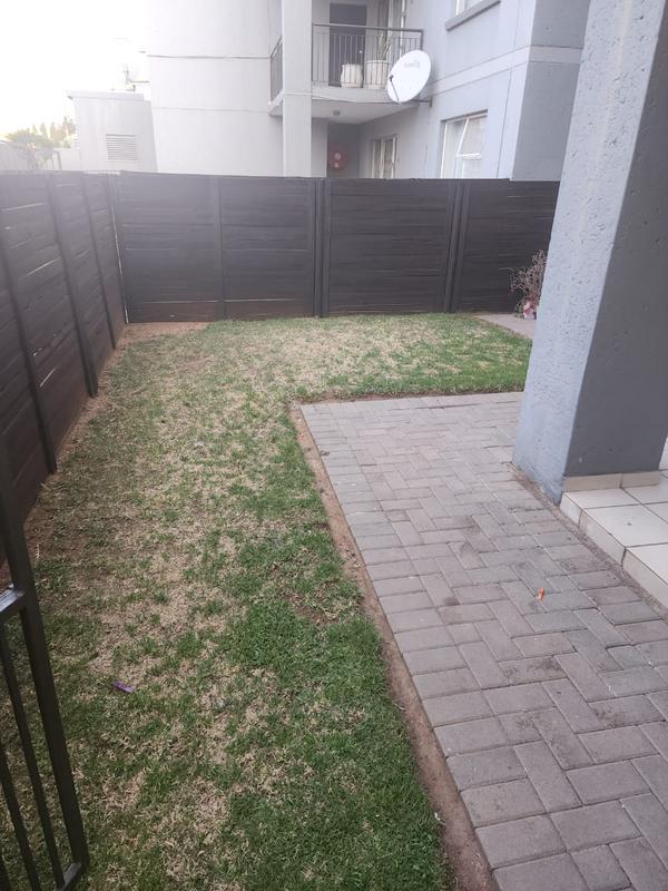 2 Bedroom Property for Sale in Bardene Gauteng