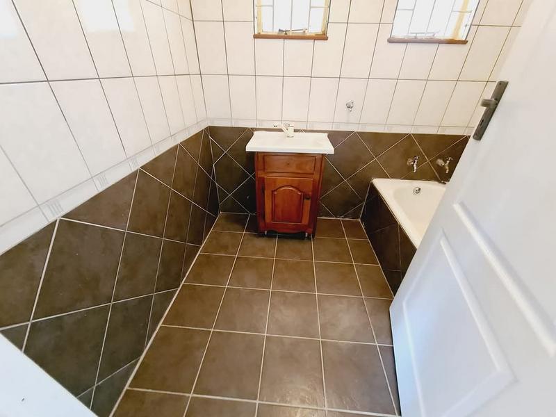 To Let 4 Bedroom Property for Rent in Minnebron Gauteng