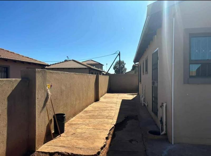 3 Bedroom Property for Sale in Vosloorus Gauteng