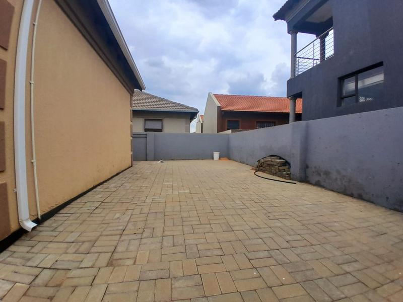 2 Bedroom Property for Sale in Powerville Gauteng