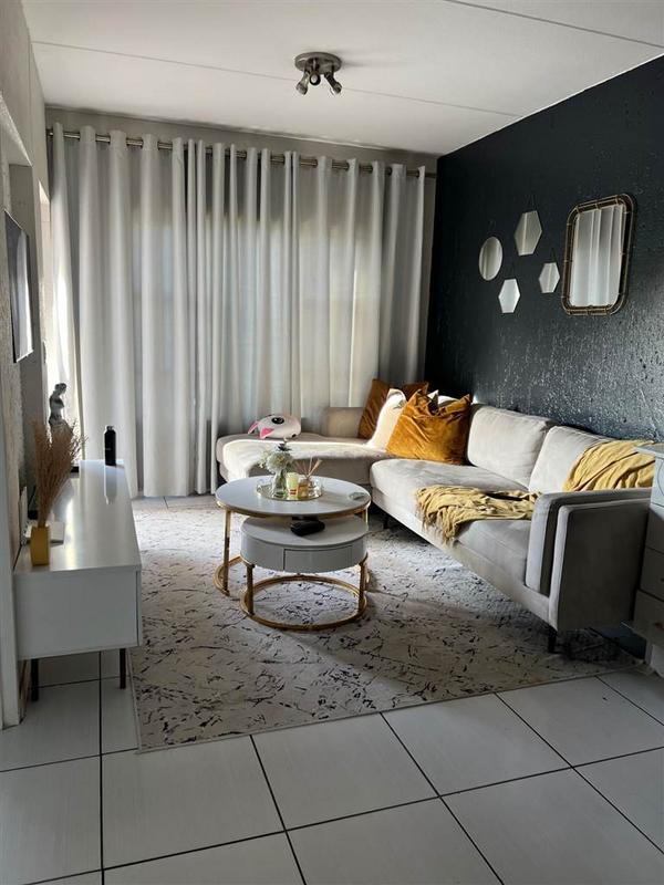 To Let 2 Bedroom Property for Rent in Paulshof Gauteng